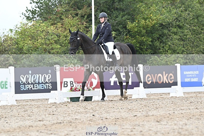 250907-153244-09130 - 049-Laura.ColeGavin.10