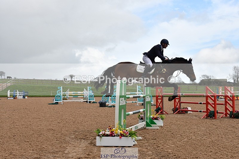 240315A-132305-01176 - Cls 4 Snr 1.20m Open