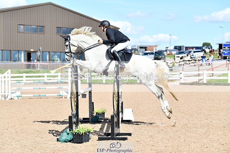 240913A-141613-04678 - Cls 24 1.05m Amateur Qualifier