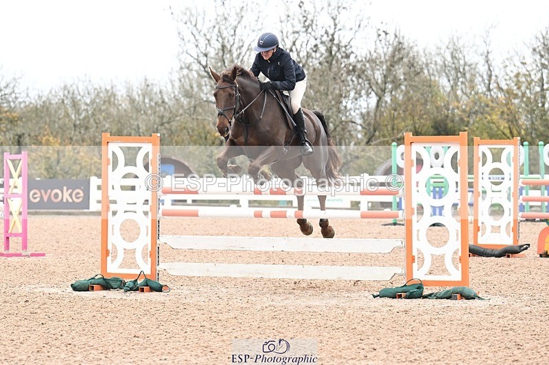 251105-141449-00819 - Cls 06 Fox & 1.20m