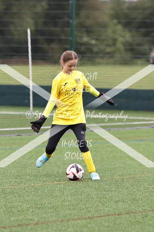 1DX31383 - Sat 6th U12 Girls