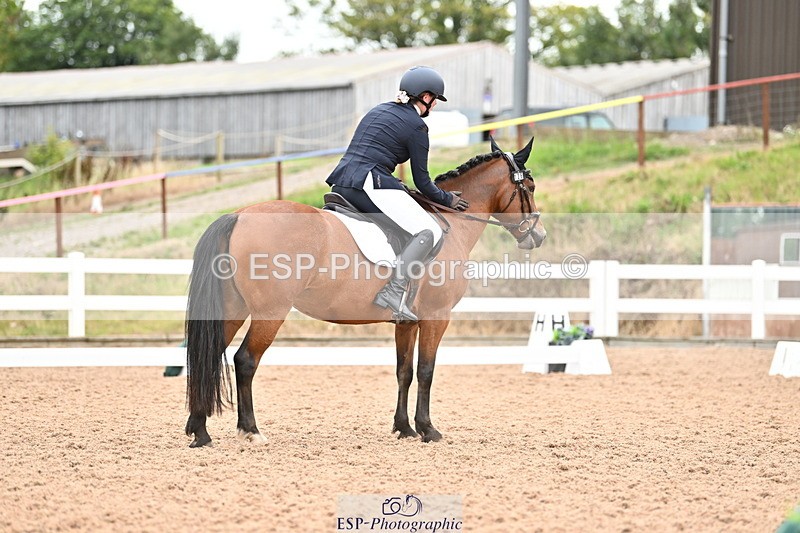 240817A-151735-10051 - 126-Emma.Chamberlain-Fleethouse.Lady.Kate