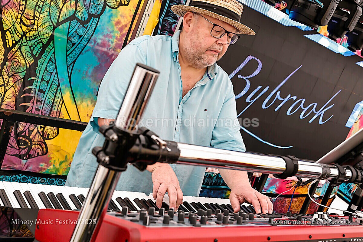 SATURDAY-51 - MINETY 2025