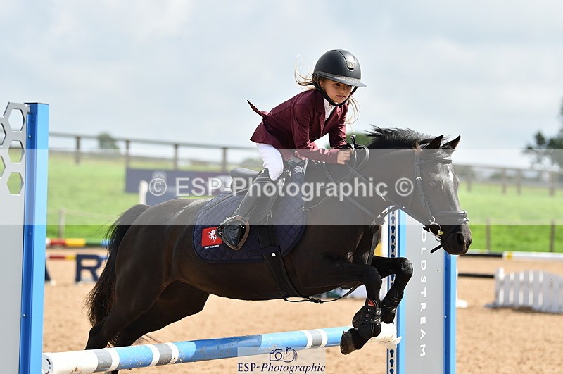 230902A-124158-01176 - Cls 3A Pony Medium 80cm