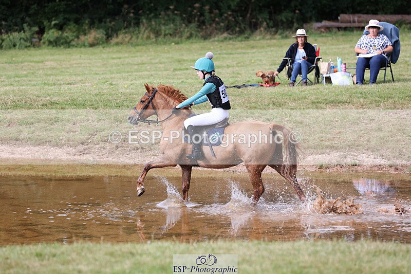 240825X-101104-31551 - 70cm XC 10.00 to 11.00