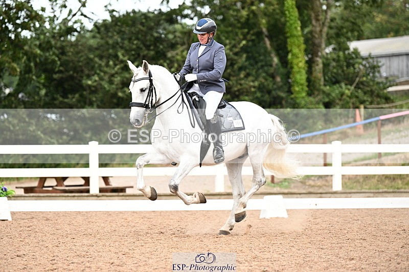 240815A-145056-02094 - 105-PAULA.LEE-Deseado.Santo