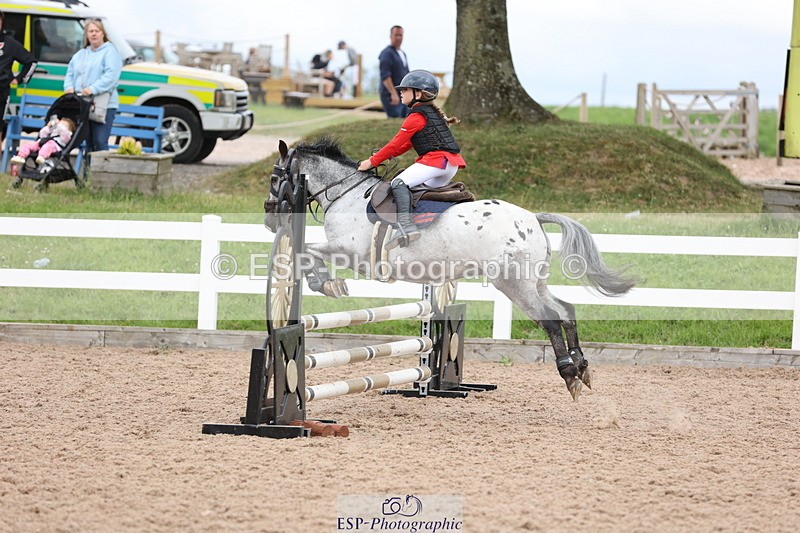 240630A-180057-16260 - Cls 28 Stepping Stones 128cm + 138cm