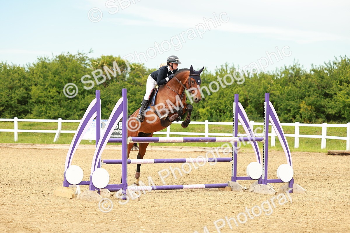 SBM_002131 - Class 4 - Senior Newcomers - 1.10m