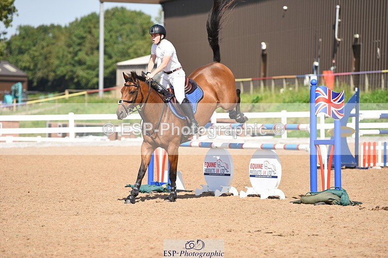 230906A-135246-00511 - Foxhunter & 1.20m Open