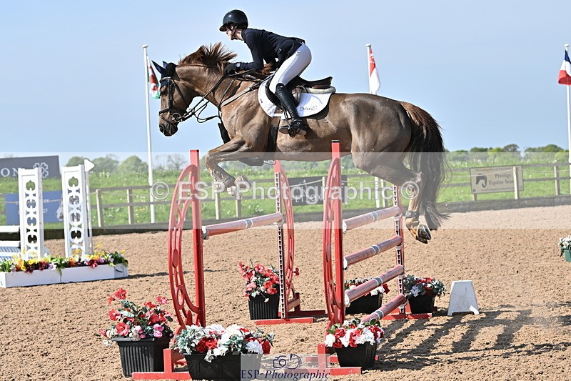 240509A-095214-00696 - Cls 8 Foxhunter