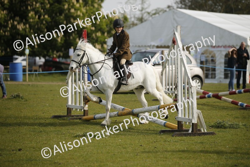 20260426-1056 - Class 1 - Mini Jumping - Lead rein or Assisted