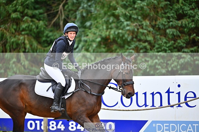 251026A-141850-25079 - G-559-Eleanor.Dunachie