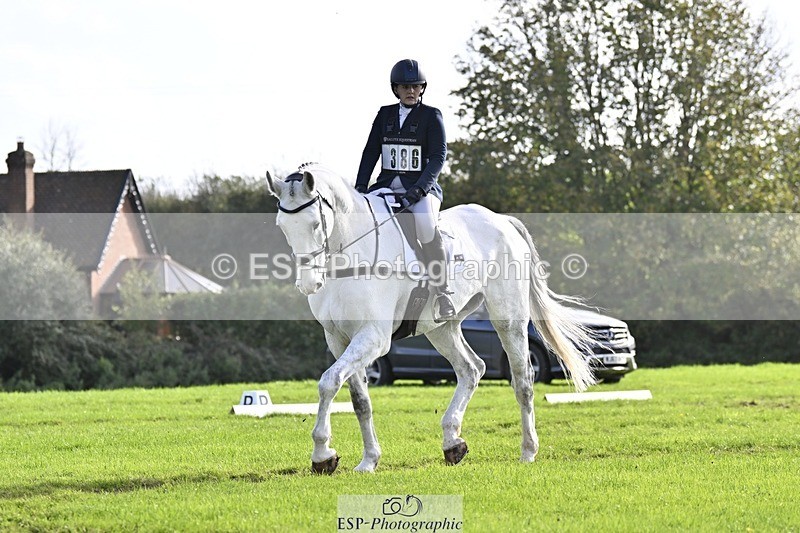 241025-142002-09623 - 386-Sarah.Ulph-COOL.ICE