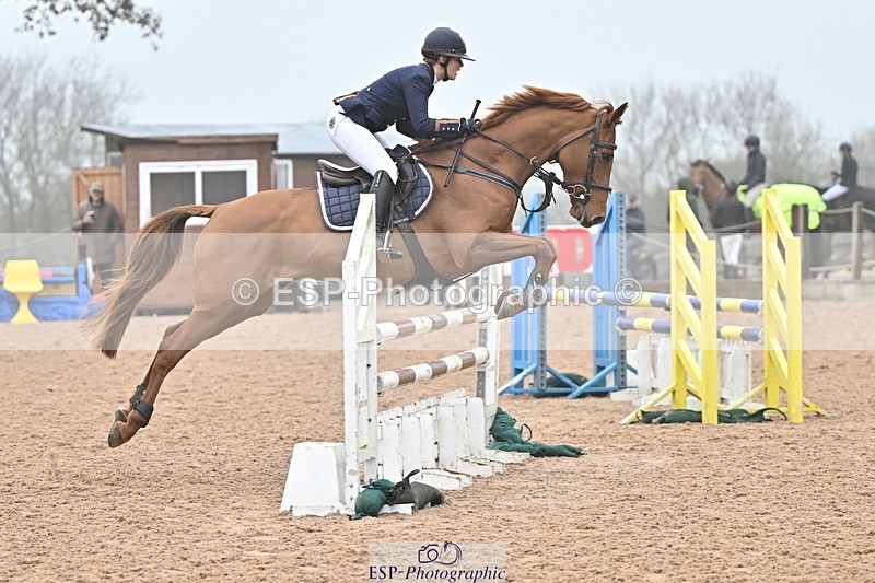 241103A-111249-06938 - SUN Cls 18 British Novice and 90cm Open