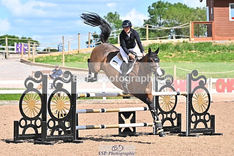 240619A-161324-01157 - Cls 5 Snr Foxhunter and 1.20m Open