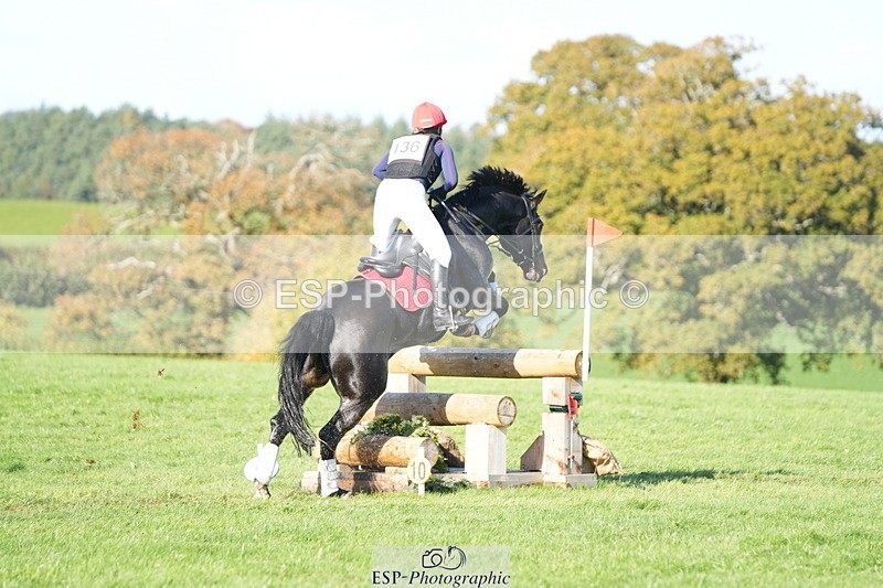 251024A-124118-10757 - B-136-Sophie.Jackson