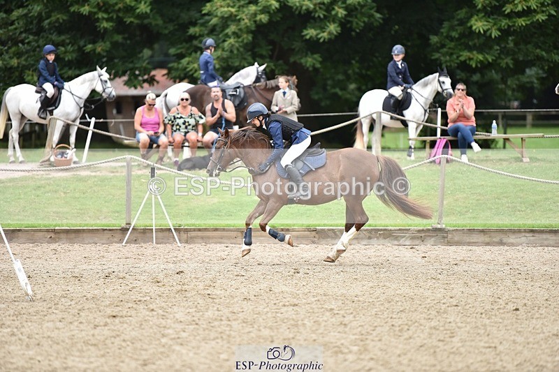 240802-104028-00908 - 80cm Round 1