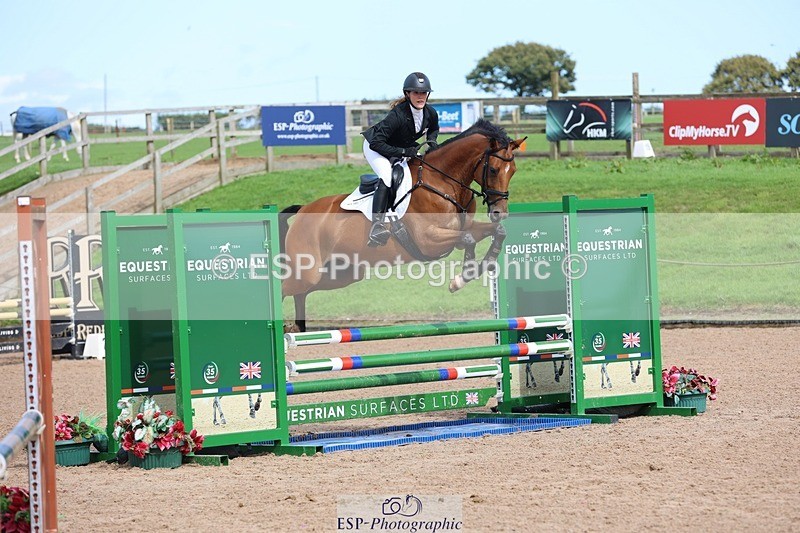 250911-141838-02392 - Cls 5 Chard Snr 90cm Speed Derby