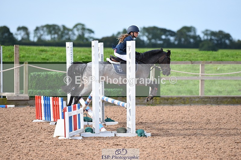 230716A-090252-01831 - Cls 32 Stepping Stones 128cm & 138cm