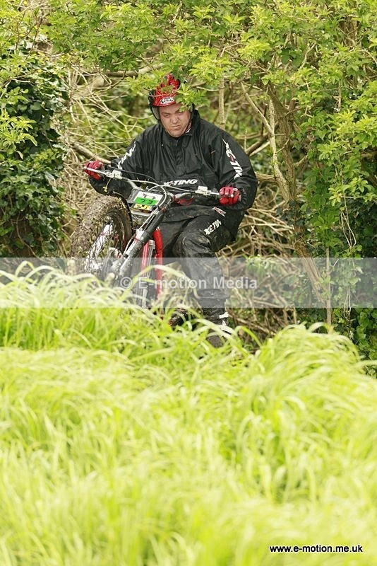 TR 060512-008 - Petit Bot - 06/05/12