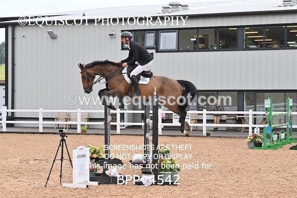 BPP_4542 - CLASS 5 WED Redpost Equestrian Senior Foxhunter/1.20m Open