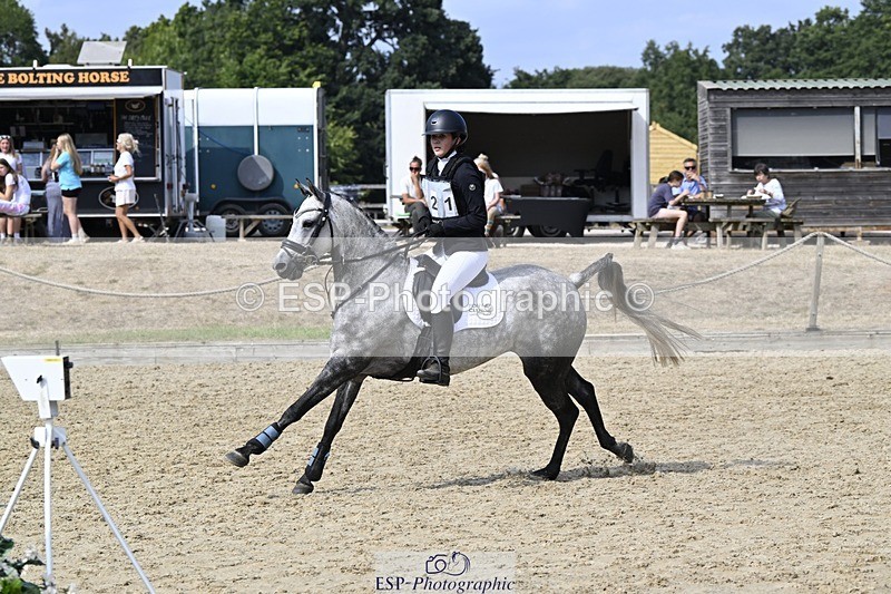 250823A-152043-32812 - WC Round 2 15.00 to 16.00