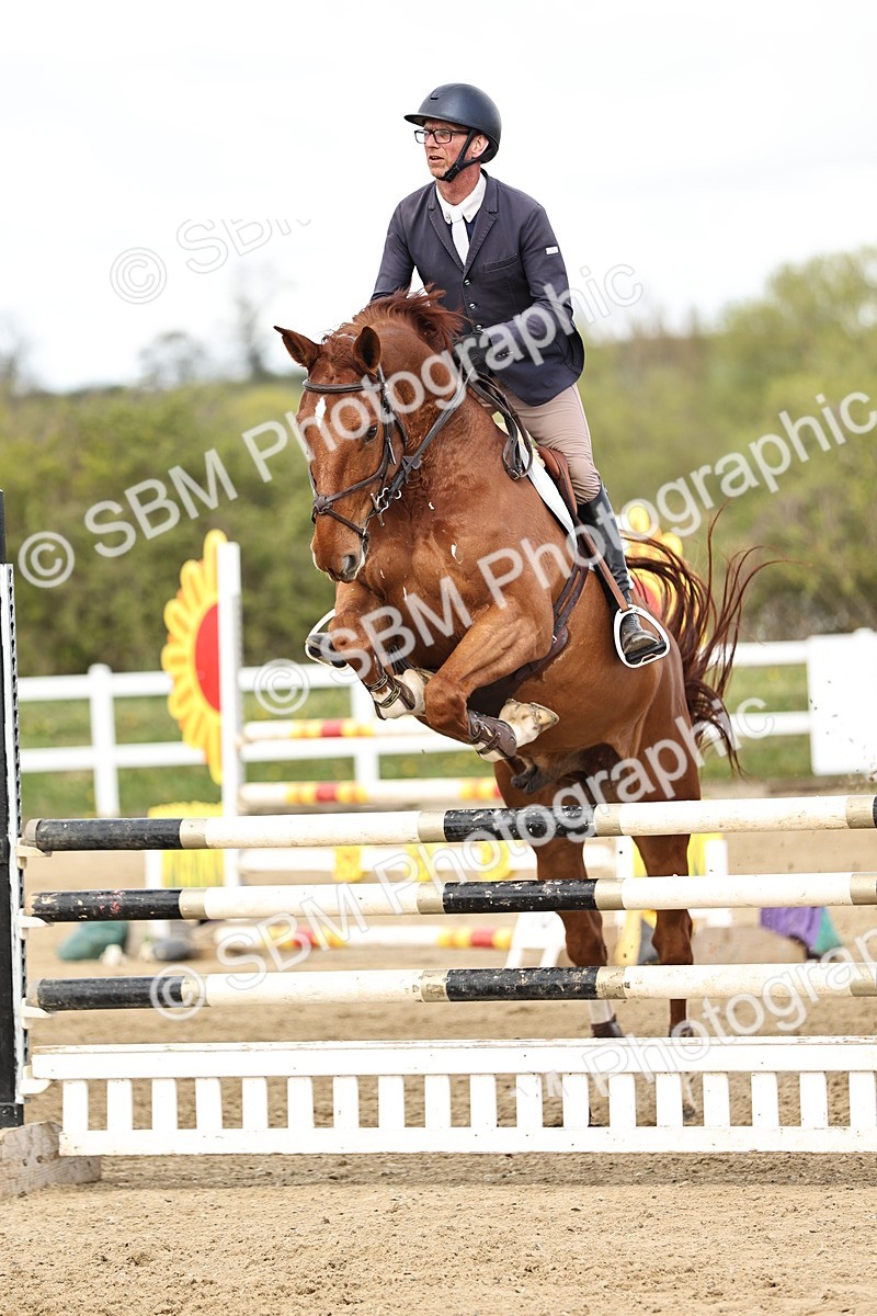 SBM_001379 - Class 4 - Senior Newcomers - 1.10m