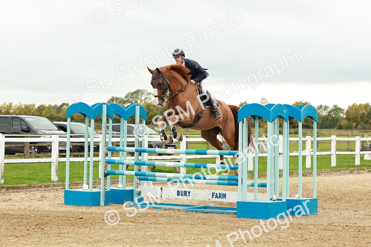 1I0A8061 - Class 5 - Senior Foxhunter 1.20m