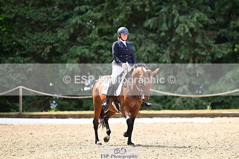 260802A-110616-05678 - Novice Silver break - break