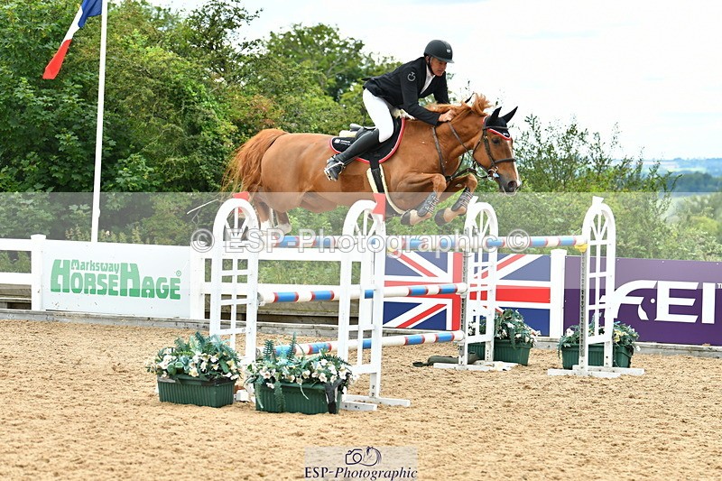 230721A-143802-07021 - Cls 22, 1 Star Gold 1.30m