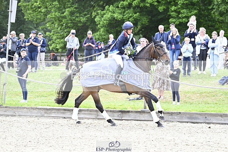 250525A-161625-18652 - Presentations Section C CCI 2 Star Long