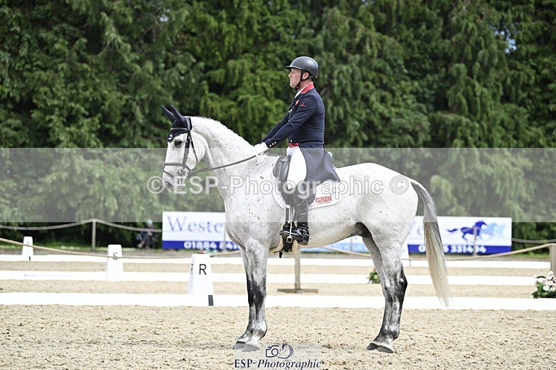 240523-143602-05045 - 433-EN_TARO_DES_VERNIER-Oliver_Townend