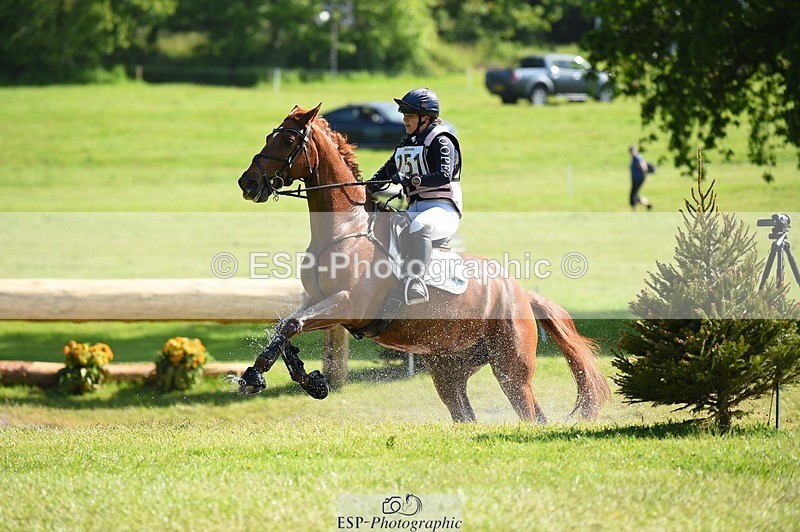 230527-093950-08381 - 251-CLASS_MOVE-Ellie_Healy-XC