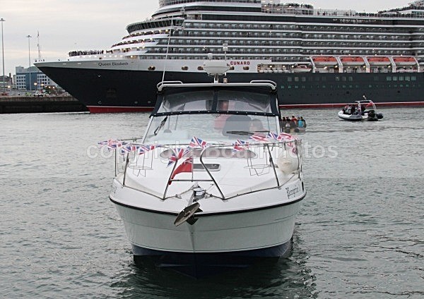 120605 PEREGRINE IMG_7665 - THREE QUEENS MEET IN SOUTHAMPTON 5th June 2012