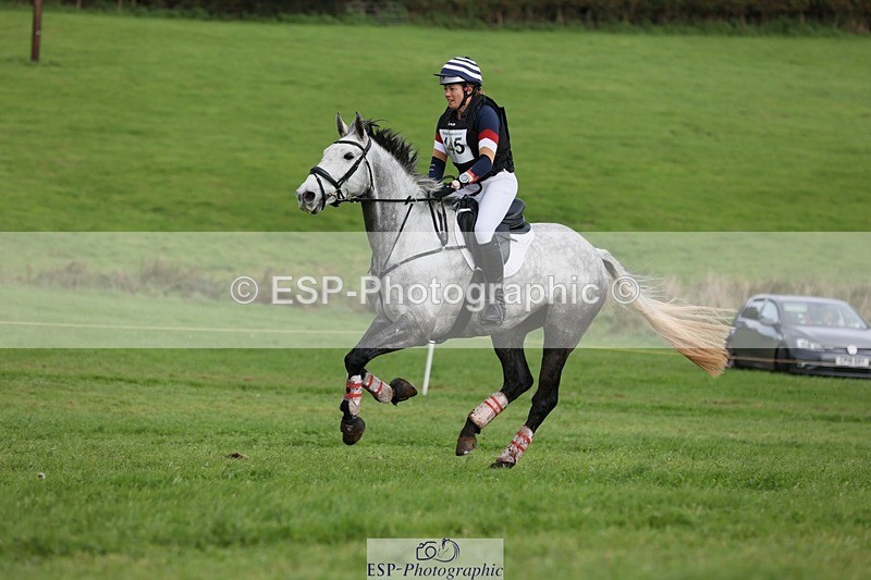 231021-135838-17207 - 445-CRUISING.BORO-Lucy.Knight-SC+XC