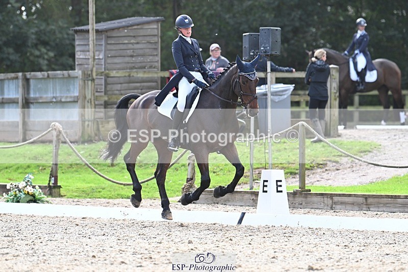 231019-142619-04176 - 052-SHANNONDALE.COURAGE-Georgina.Beeby.Wynn-DR