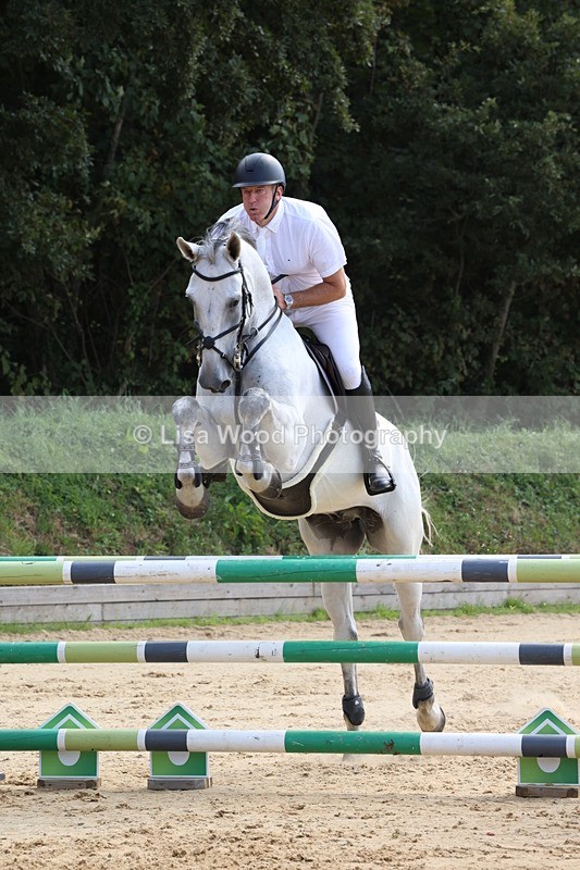 3E7A1761 - Class 8: Senior Newcomers/1.10m open