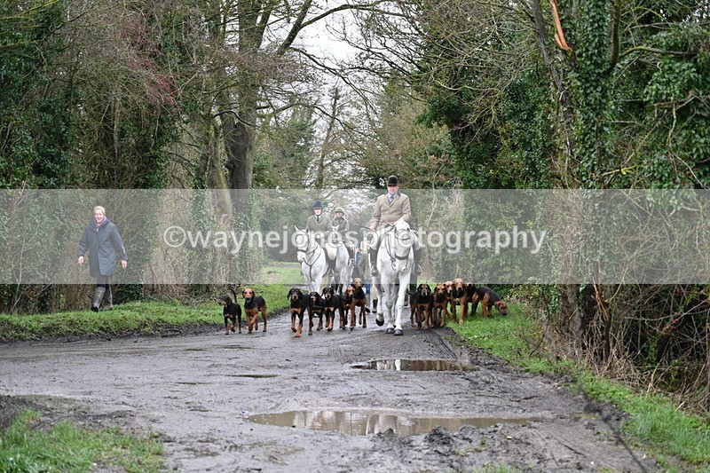 WJ7_9409 - Walk out..