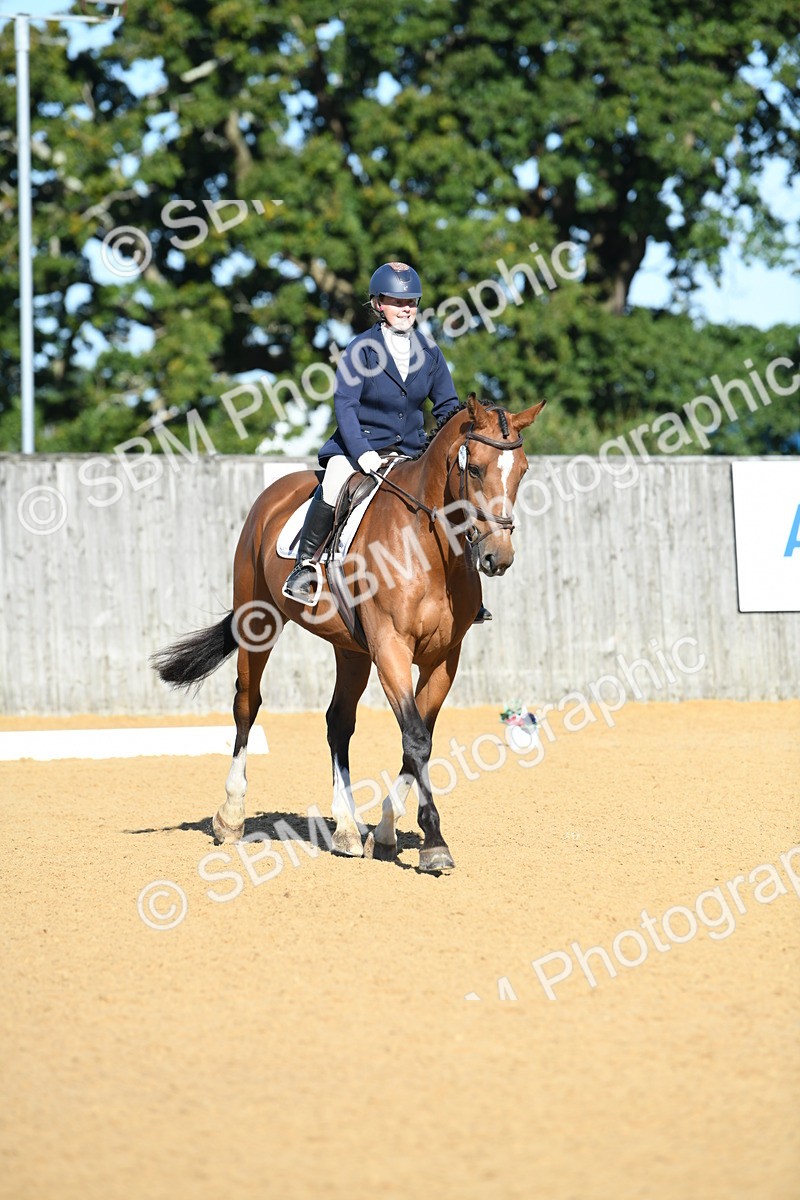 SBM_16207 - D4 - Small Tour Championship - Intro B