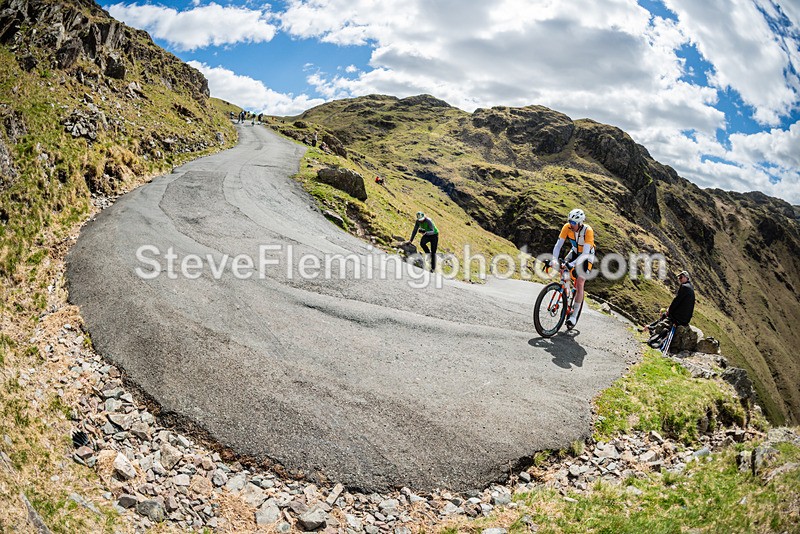 114927 - Hardknott Hairpin 11.00 - 12.00
