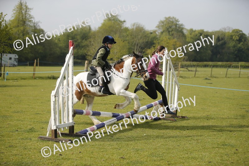 20260426-1016 - Class 1 - Mini Jumping - Lead rein or Assisted