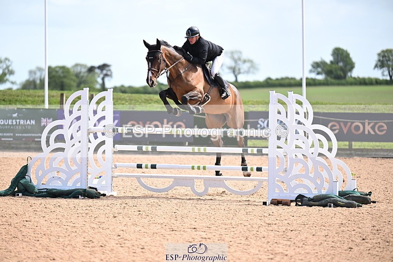 260513B-152738-01233 - Cls 6 Snr Fox and 1.20m Open