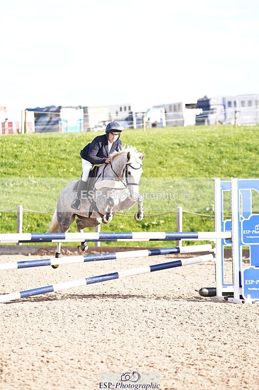 241004A-101226-00041 - Fri 01 Snr Disco & 1.00m Open