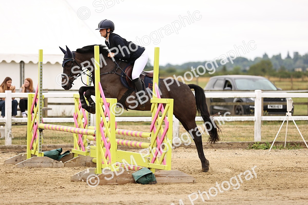 SBM_024397 - Class 8 - Clear Round