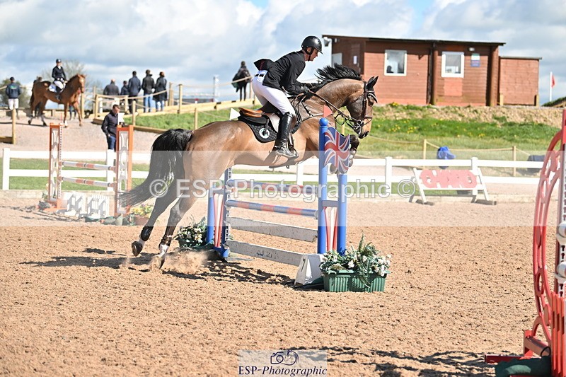 240419A-155635-08772 - Cls 14, 1 Star Bronze Tour 1.10m