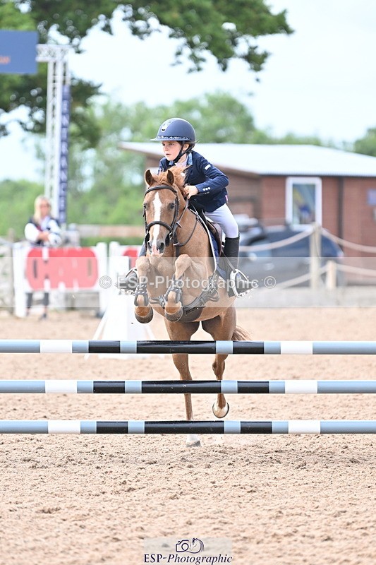 240628A-160925-01372 - Cls 5 Stepping Stones 128cm + 138cm