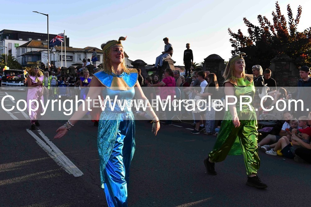 SH4_3513 - Carnival Procession.