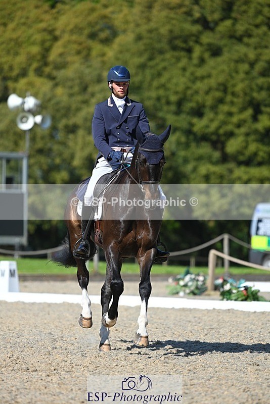 230526-165621-07448 - 258-DHI_KING_NELSON-Barnie_Brotherton-WEDTrotUp+DR