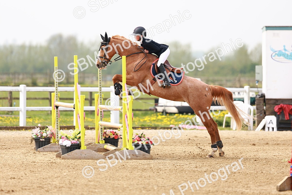  - Class 17 - Senior 1.05m