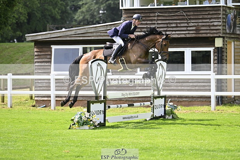 250613A-102810-00456 - Cls 1 Snr Newcomers and 1.10m Open